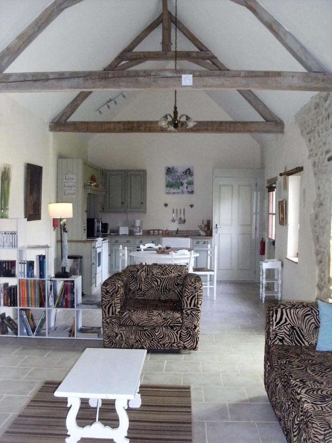 Gîte de l'Octroy Poitou Oiron Extérieur photo