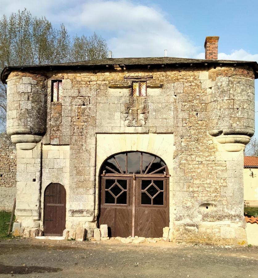 Gîte de l'Octroy Poitou Oiron Extérieur photo